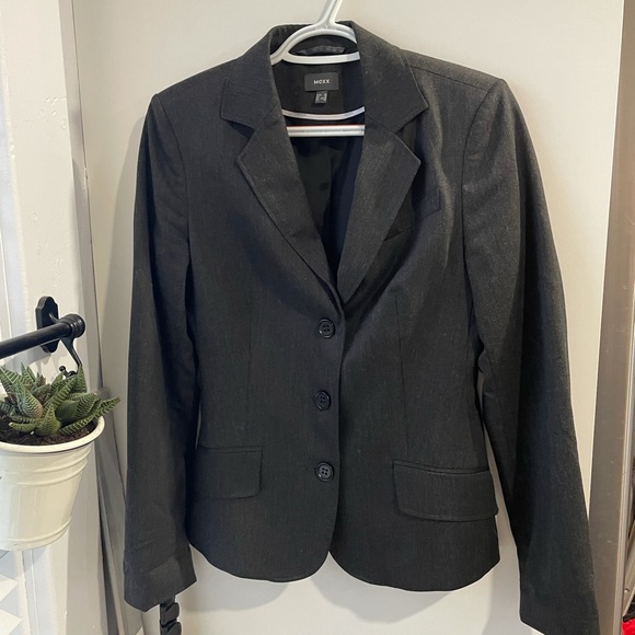 Mexx women’s pant suit, excellent condition. - Picture 2 of 9